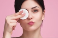 میسلار واتر چیست؟ بهترین میسلار برای انواع پوست کدامند؟