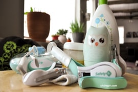 معرفی بهترین برند ناخن گیر نوزاد/ ست ناخن گیر برقی نوزاد