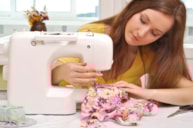 چرخ خیاطی: راهنمای خرید و معرفی بهترین مارک چرخ خیاطی (قیمت روز)
